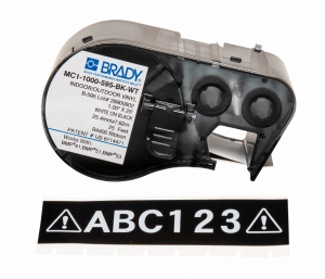Brady M4C-1000-595-BK-WT etykieta winylowa czarna 25,40mm x 7,62m (170841)