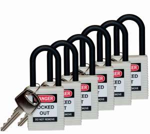 Brady kłódka tradycyjna nylonowa - szekla nylonowa 38 mm różne klucze zestaw 6 szt. (813641)