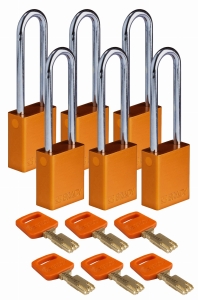 Brady kłódka SafeKey aluminium - szekla stalowa 76 mm różne klucze zestaw 6 szt. (150344)