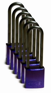 Tradycyjna pełna kłódka aluminiowa Brady - szekla z litego aluminium 75 mm różne klucze zestaw 6 szt. (814085)